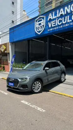 AUDI-Q3-2020