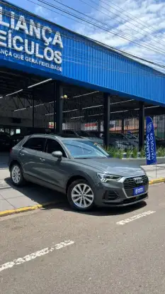 AUDI-Q3-2020