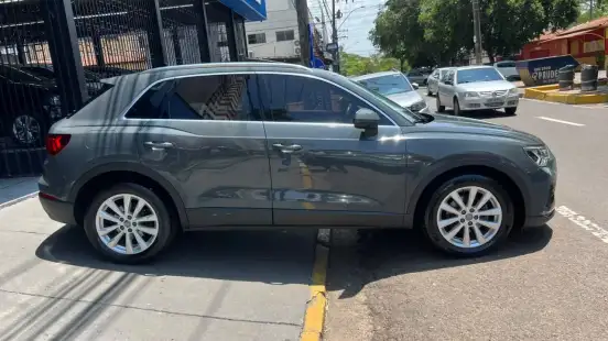 AUDI-Q3-2020
