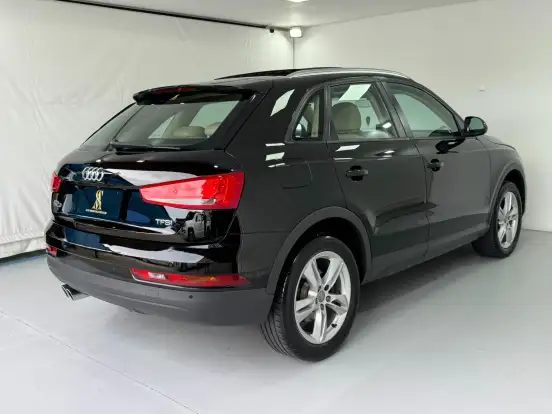 AUDI-Q3-2015