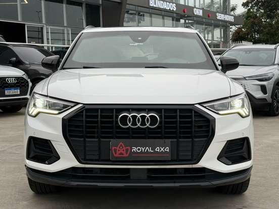 AUDI-Q3-2020