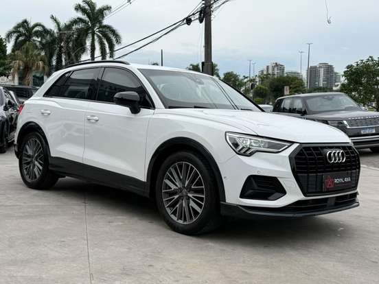 AUDI-Q3-2020