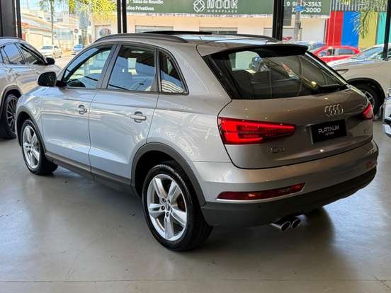 AUDI-Q3-2015