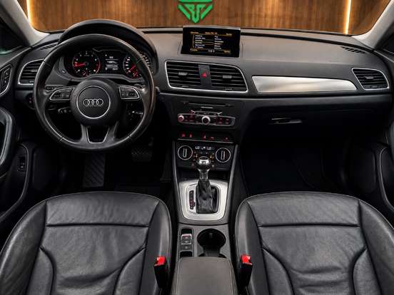 AUDI-Q3-2015