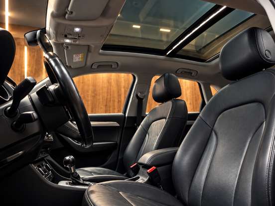 AUDI-Q3-2015