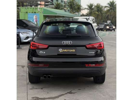 AUDI-Q3-2018