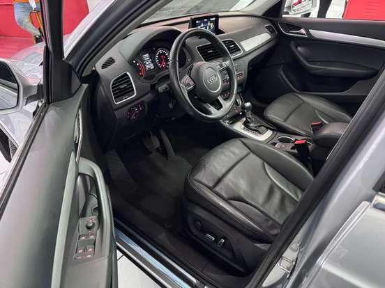 AUDI-Q3-2018