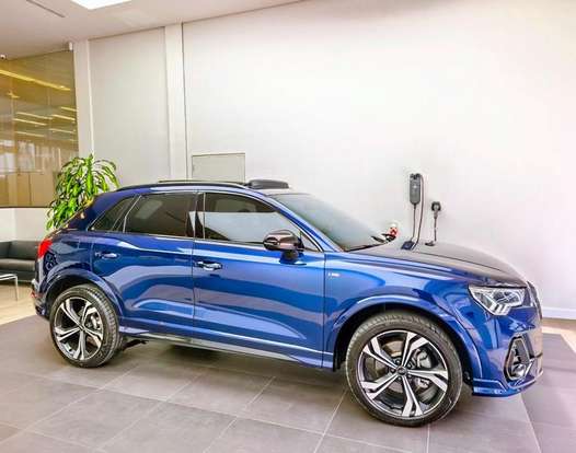 AUDI-Q3-2024