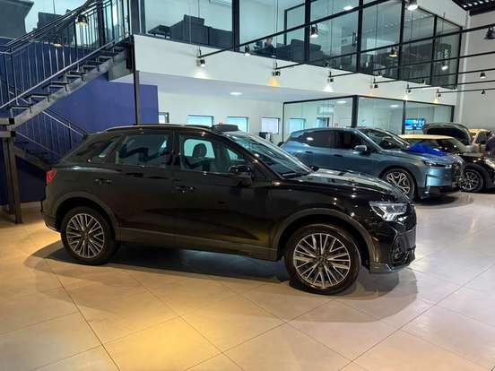 AUDI-Q3-2.0 40 TFSI GASOLINA PERFORMANCE BLACK QUATTRO TIPTRONIC AUDI-Q3-2023