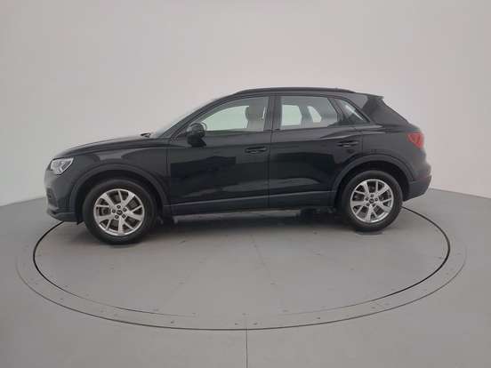 AUDI-Q3-2024