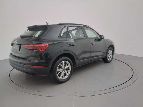 AUDI-Q3-2024