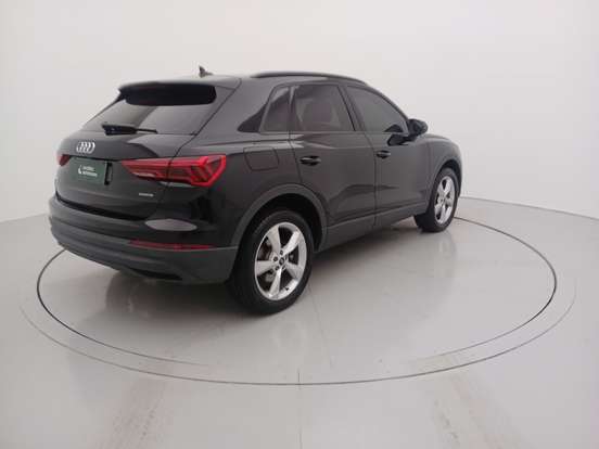 AUDI-Q3-2024