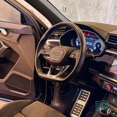 AUDI-Q3-2022