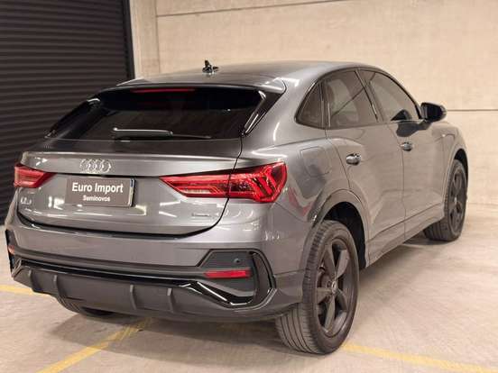 AUDI-Q3-2.0 40 TFSI GASOLINA SPORTBACK PERFORMANCE QUATTRO TIPTRONIC AUDI-Q3-2022