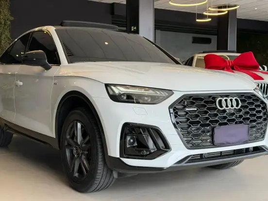 AUDI-Q5-2023