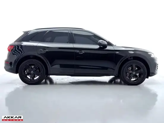 AUDI-Q5-2020