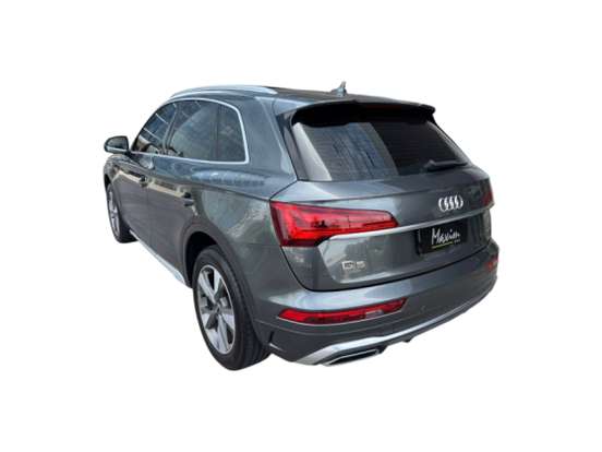 AUDI-Q5-2022