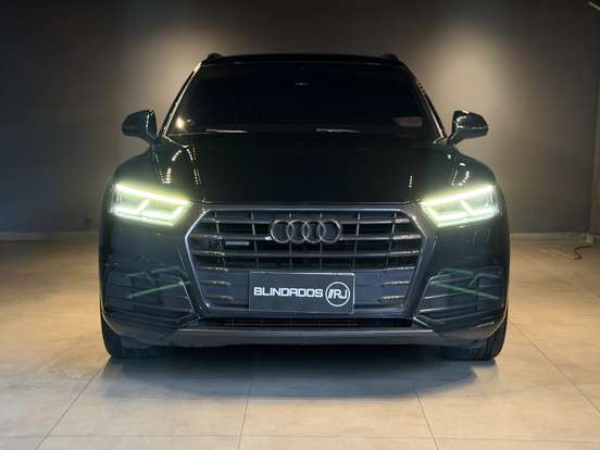 AUDI-Q5-2018