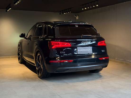 AUDI-Q5-2018