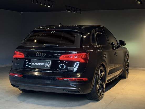 AUDI-Q5-2018