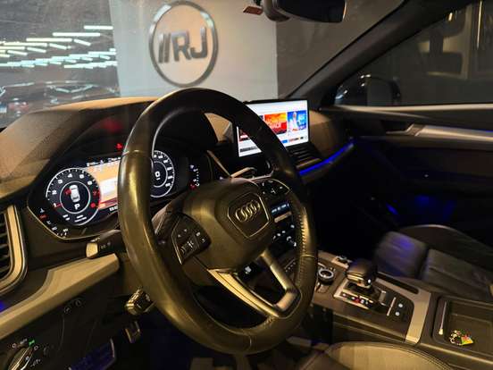 AUDI-Q5-2018