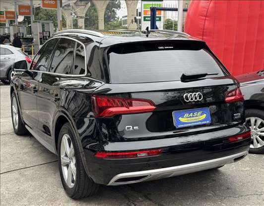 AUDI-Q5-2018