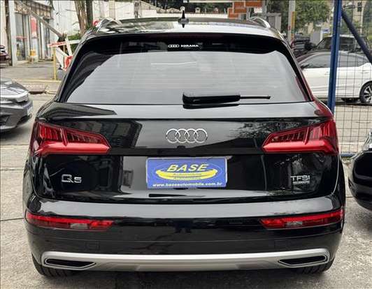 AUDI-Q5-2018