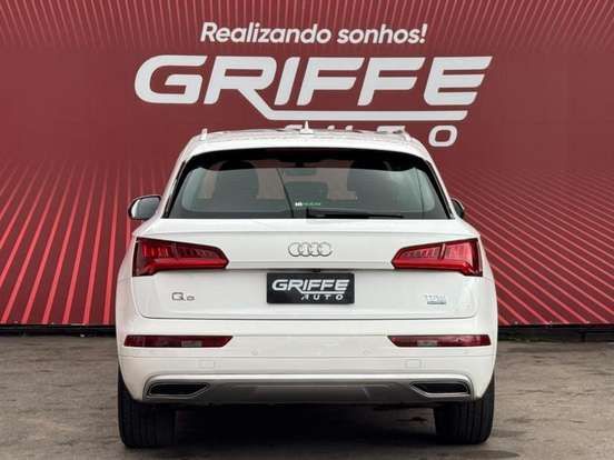 AUDI-Q5-2018