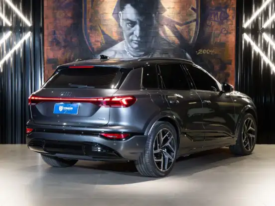 AUDI-Q6 E-TRON-100 KW ELÉTRICO PERFORMANCE BLACK QUATTRO AUDI-Q6 E-TRON-2025