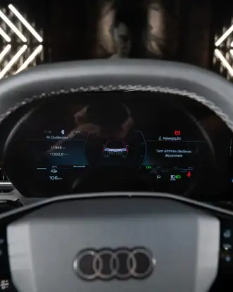 AUDI-Q6 E-TRON-2025
