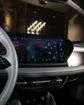 AUDI-Q6 E-TRON-2025