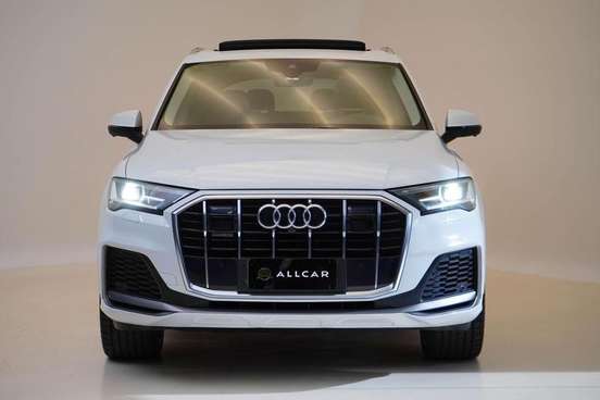 AUDI-Q7-2020
