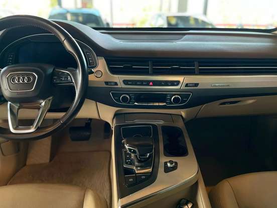 AUDI-Q7-3.0 TFSI AMBIENTE V6 24V GASOLINA 4P TIPTRONIC AUDI-Q7-2016
