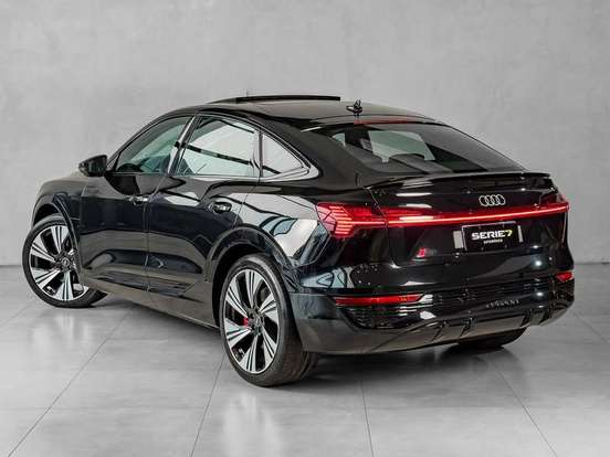 AUDI-Q8 E-TRON-2023