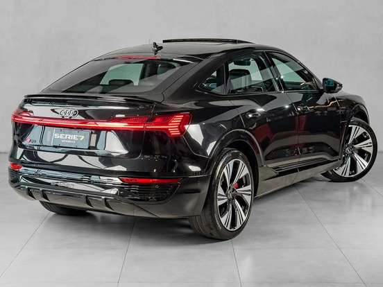 AUDI-Q8 E-TRON-2023