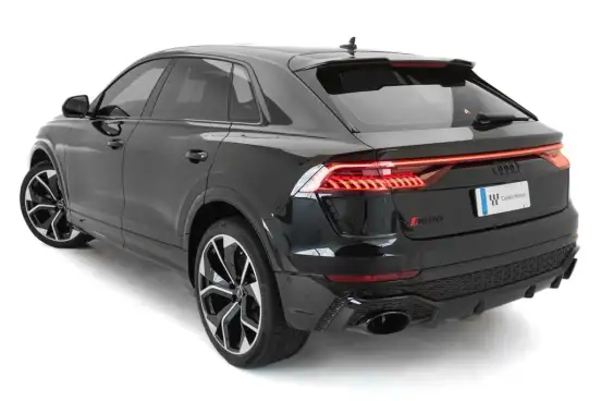 AUDI-RS Q8-2023