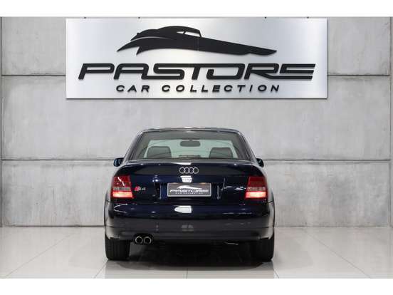 AUDI-S4-2001