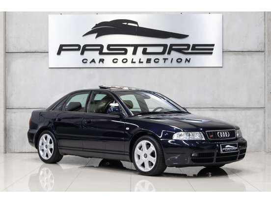 AUDI-S4-2001