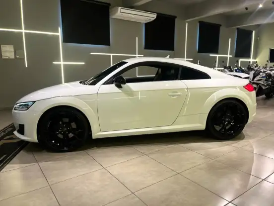 AUDI-TT-2015