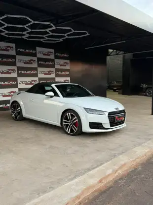 AUDI-TT-2015