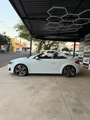 AUDI-TT-2015