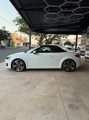 AUDI-TT-2015