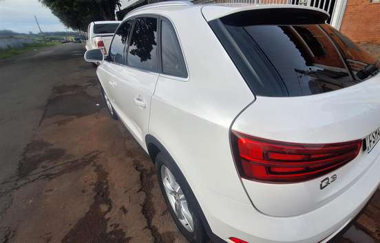 AUDI-Q3-2017