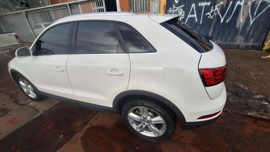 AUDI-Q3-2017