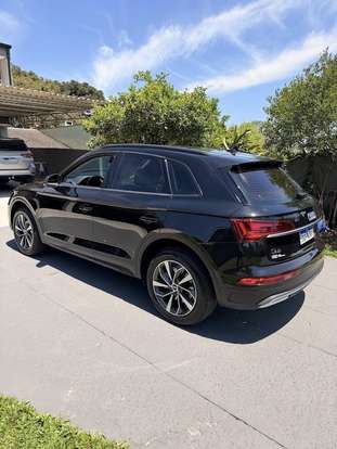 AUDI-Q5-2021