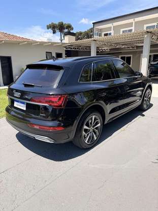 AUDI-Q5-2021