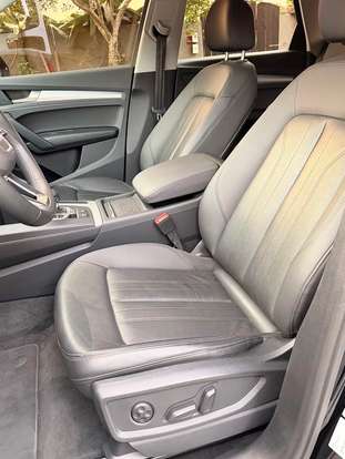 AUDI-Q5-2021
