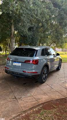 AUDI-Q5-2021