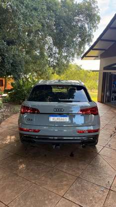 AUDI-Q5-2021