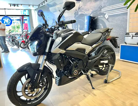 BAJAJ DOMINAR 250 